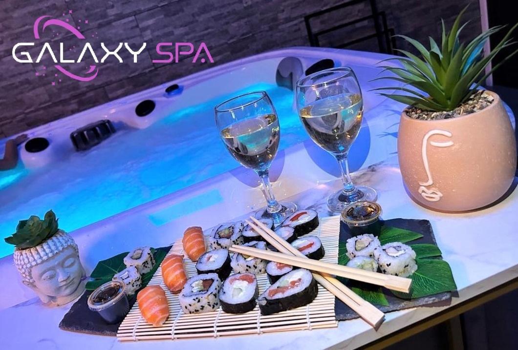Galaxy Spa - Suite Venus Jacuzzi Et Sauna Privatif Champigneulles Exteriör bild