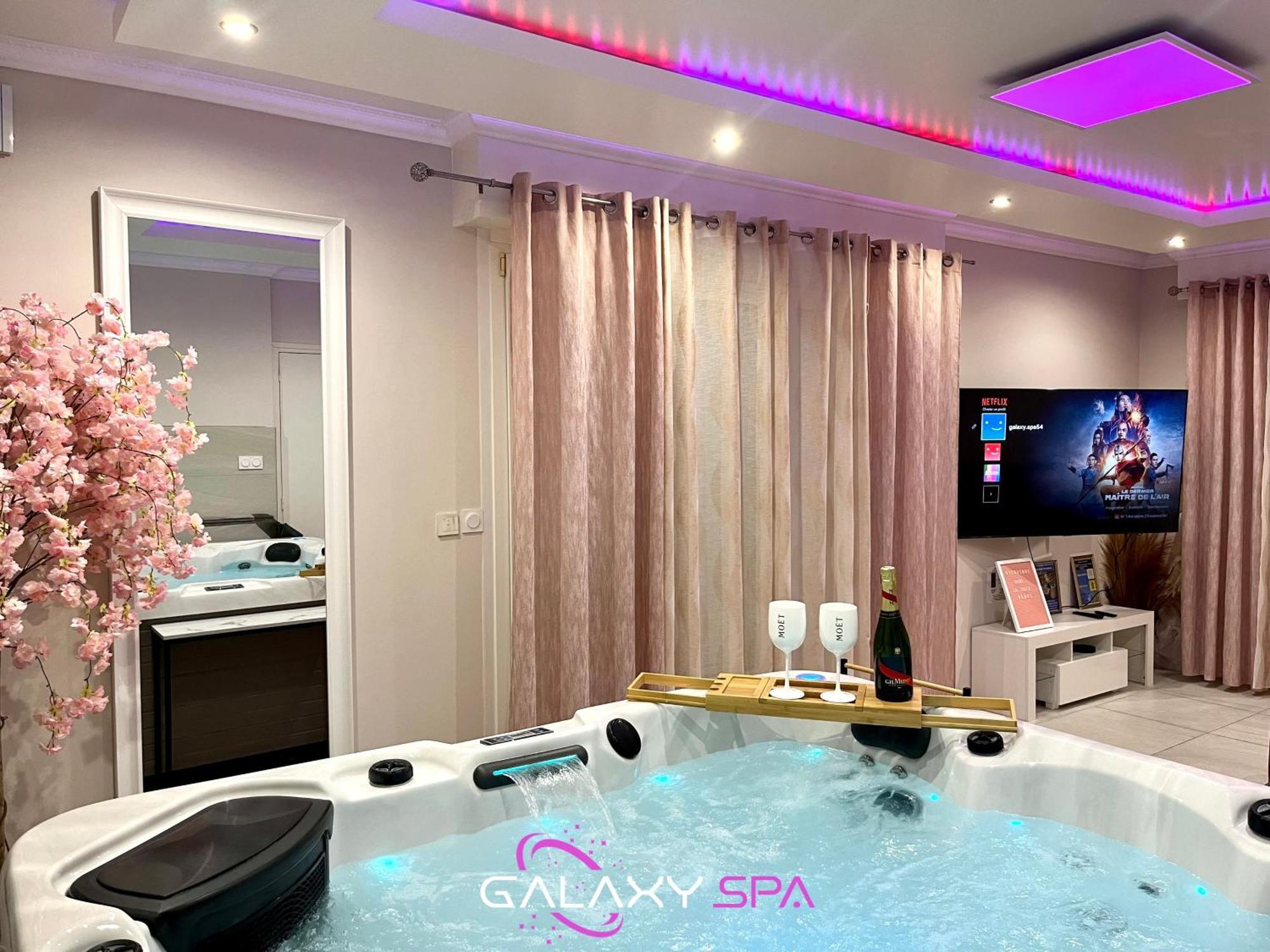 Galaxy Spa - Suite Venus Jacuzzi Et Sauna Privatif Champigneulles Exteriör bild