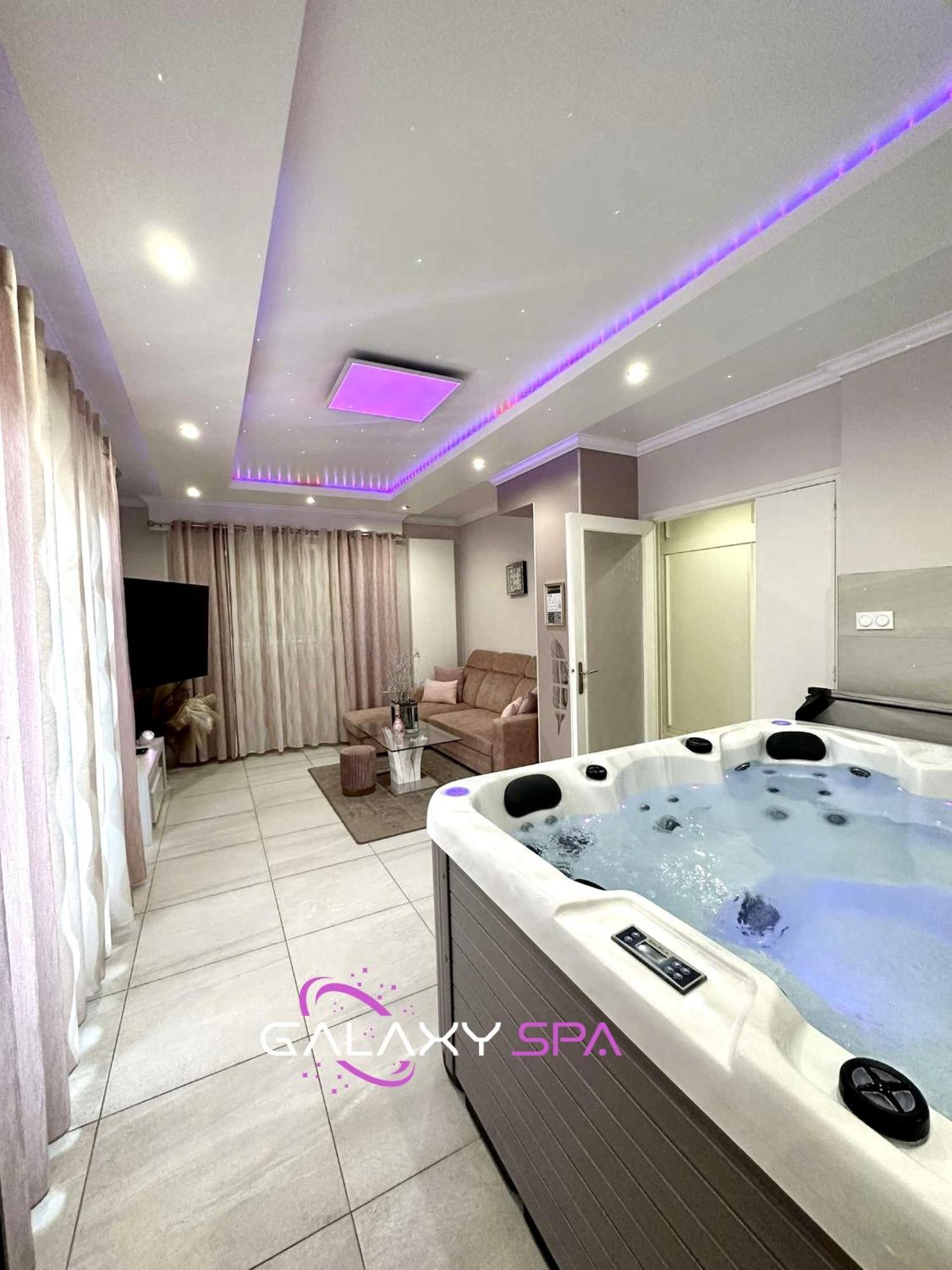 Galaxy Spa - Suite Venus Jacuzzi Et Sauna Privatif Champigneulles Exteriör bild