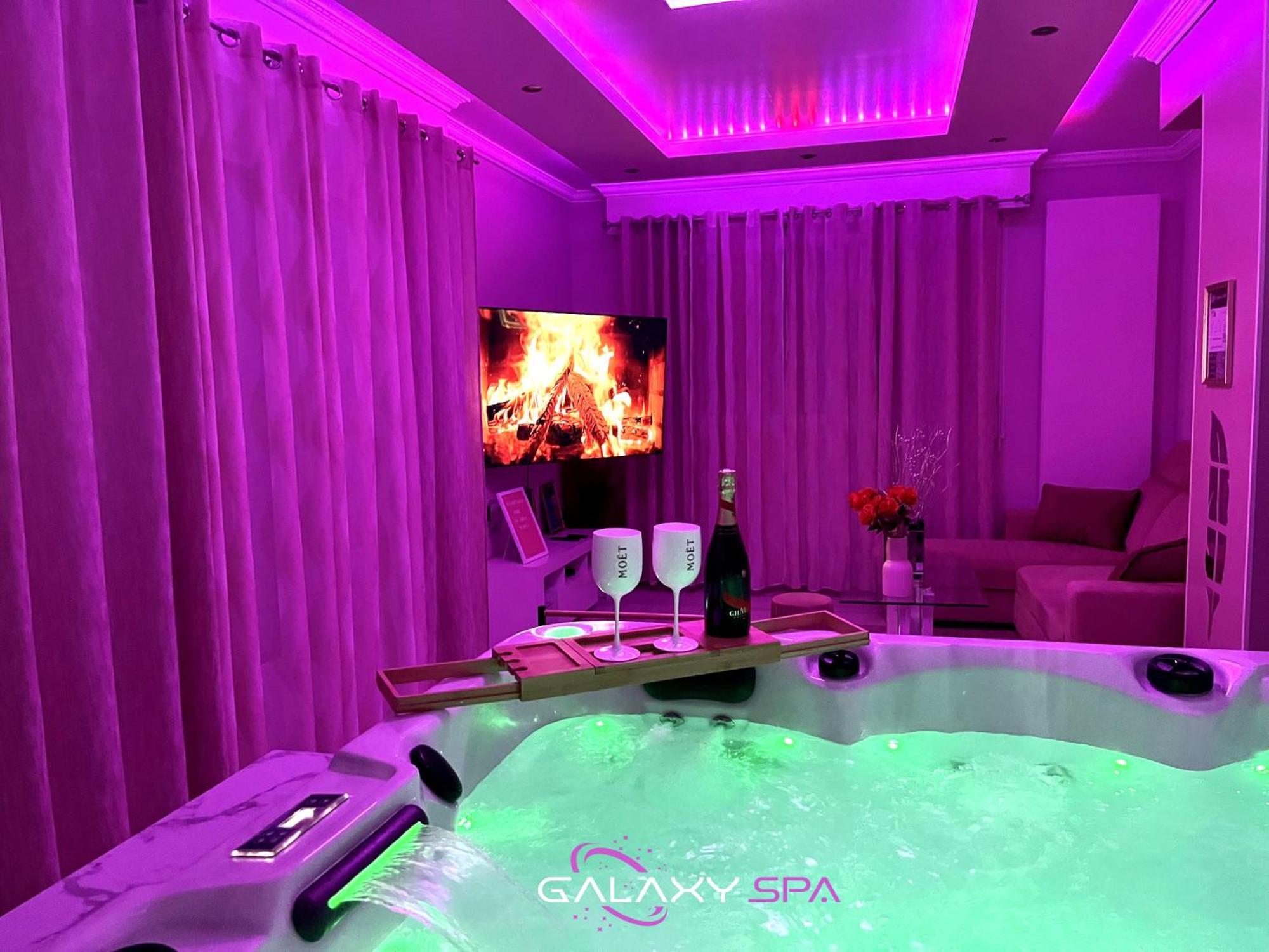 Galaxy Spa - Suite Venus Jacuzzi Et Sauna Privatif Champigneulles Exteriör bild