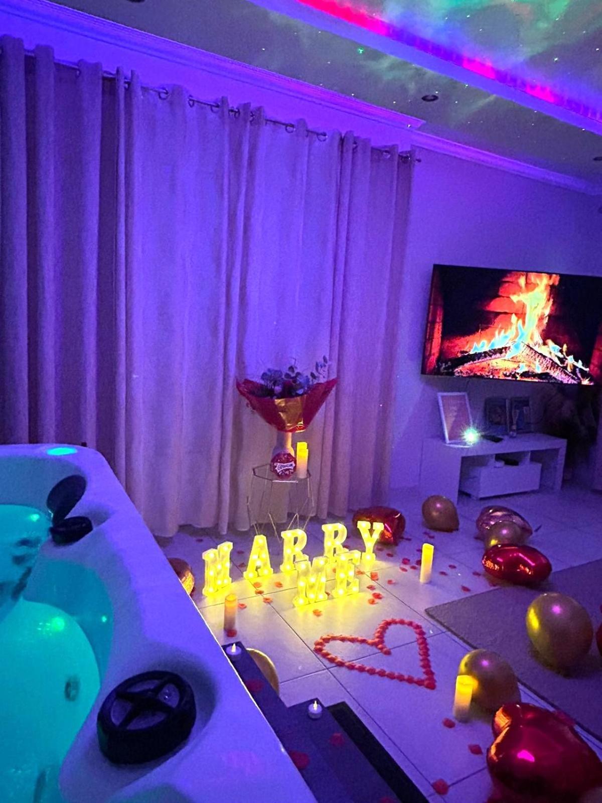 Galaxy Spa - Suite Venus Jacuzzi Et Sauna Privatif Champigneulles Exteriör bild